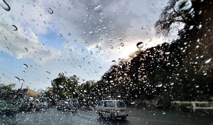Meteorological Department's Forecast: Rain and Thunderstorms in Jammu and Kashmir