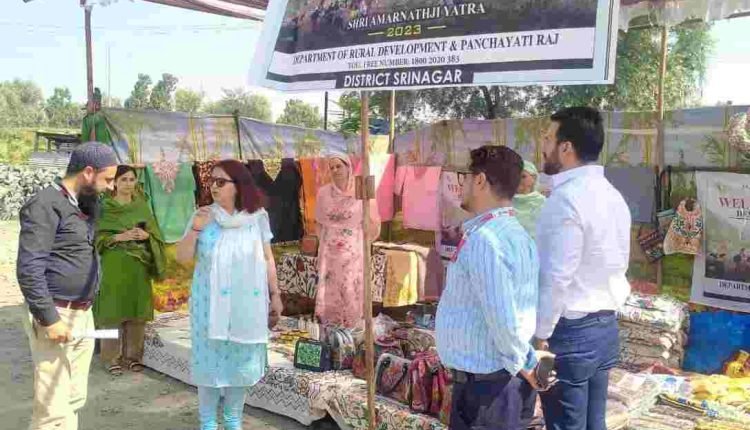 JKRLM establishes stalls enroute the Holy cave for Pilgrims; MD inspects arrangements