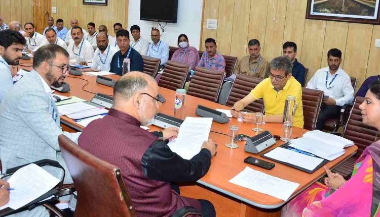 Yasha Mudgal reviews financial status of Anantnag, Baramulla Central Cooperative Banks of Kashmir division