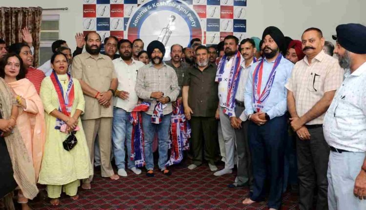  Demands 5 marla plots in favour of urban landless people under PMAY (G) in JMC, SMC limits : Apni Party