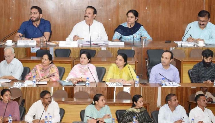 Udhampur Admin organises interactive session with DDC members
