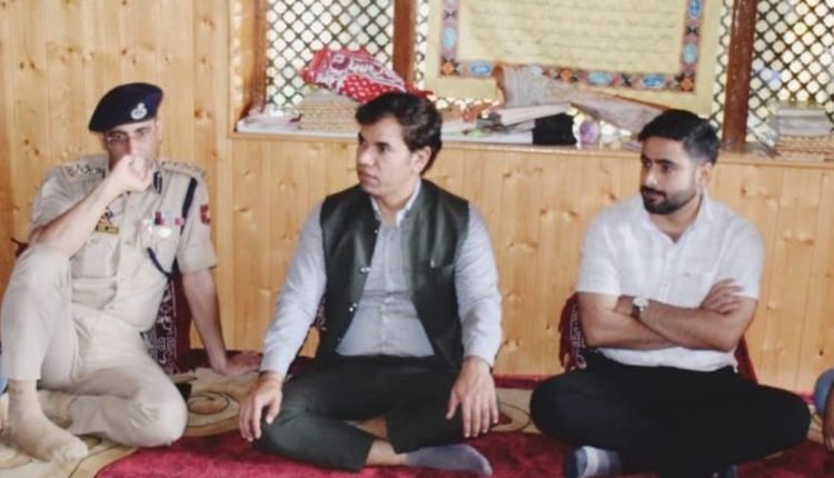 Ensure all facilities for smooth observation of Muharram congregations & other events: Div Com Kashmir to Officers