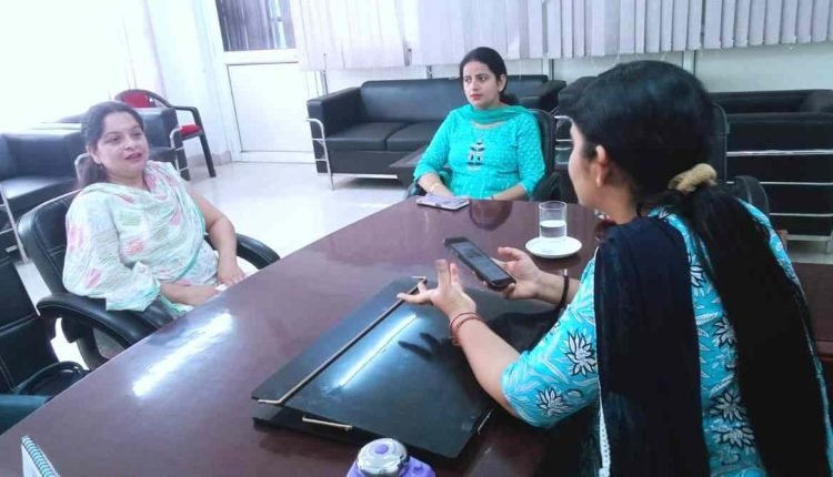 Vice-chairperson DDC Udhampur meets scores of delegations at Udhampur