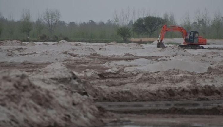 G&M department Samba enforces restriction on extraction of minor mineral in rainy season