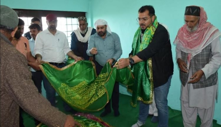 DC Poonch reviews arrangements for Urs at Thanpeer and Doda Shankh Ziarat