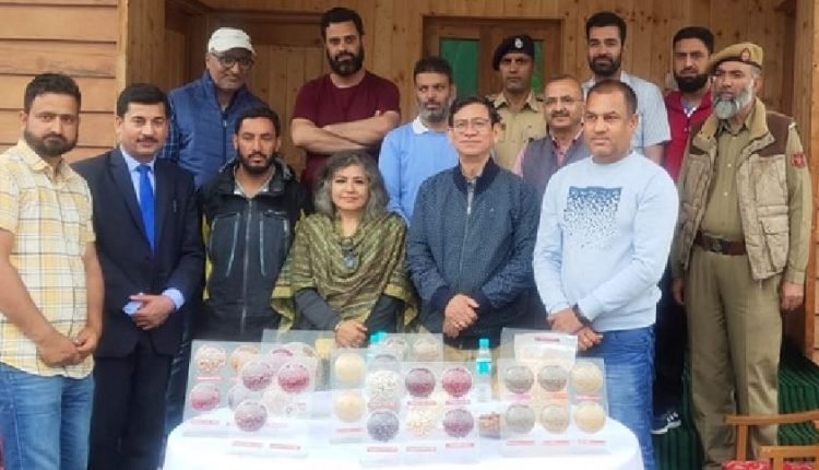 Chief Justice presides over Technology Day celebrations at KVK-Gurez