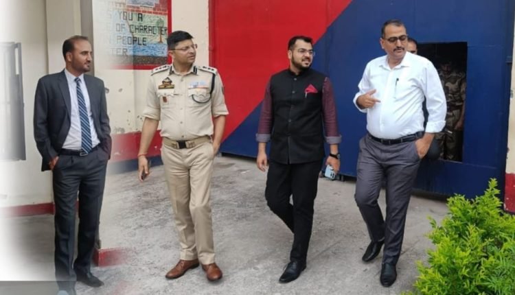High-level team inspects facilities for inmates in Poonch Jail  