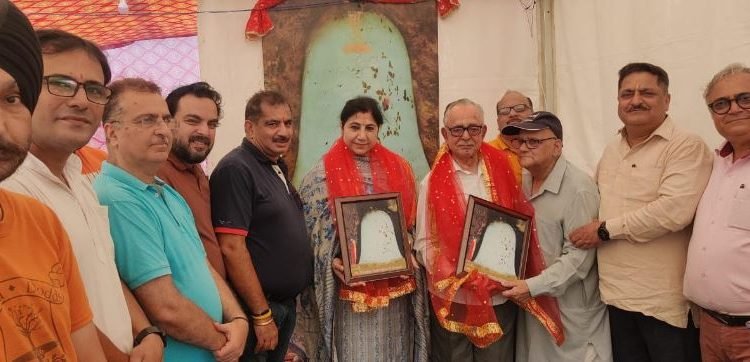 Smt. Poornima Sharma Visits Shri Amarnathji Yatra Welfare Society's Langar: Interacts with Pilgrims
