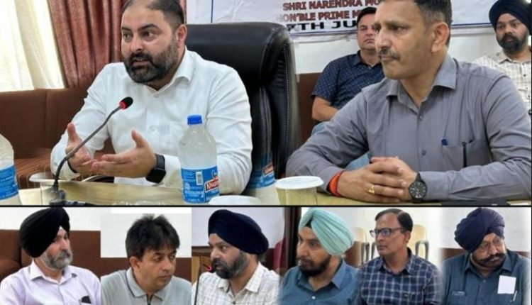 Live streaming of PM’s address, release of 14th installment organised across Jammu division
