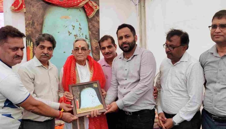 Padmashree Vishav Murti Shastri Applauds SAYWS for Langar Facilities at Shri Amarnathji Yatra,Selfless Service Recognized