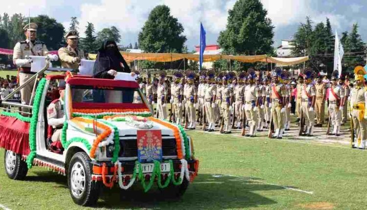 Jammu division celebrates Independence Day with patriotic fervour, gaiety