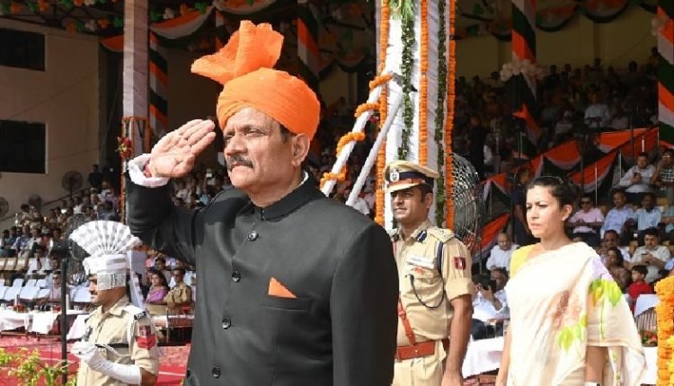 Advisor to Lieutenant Governor, Rajeev Rai Bhatnagar hoists Tricolour at Jammu