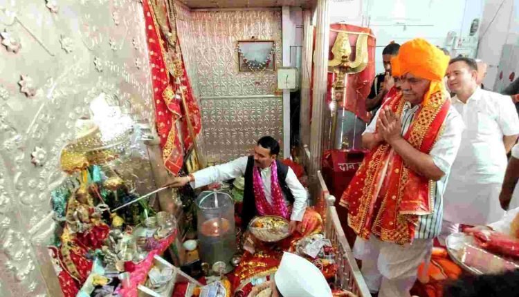 Lt Governor's Reverent Visit to Shri Chandi Mata Machail Shrine in Kishtwar: Assessing Pilgrim Facilities and Empowering Local Communities