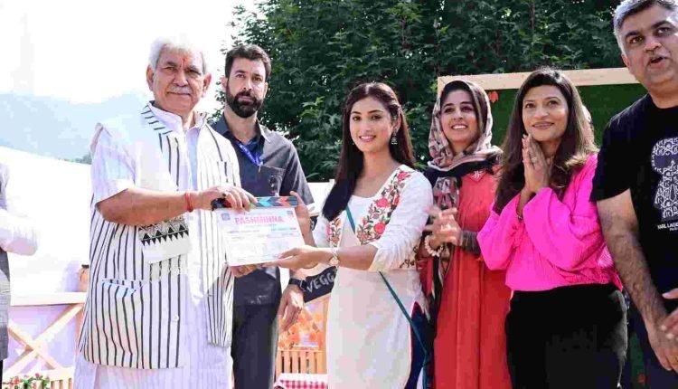 Lt Governor inaugurates first day shoot of upcoming TV show ‘Pashmina' in Srinagar