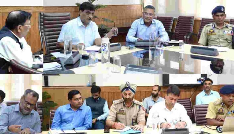 CS holds deliberations with stakeholders to reduce travel time of HMVs on NH-44