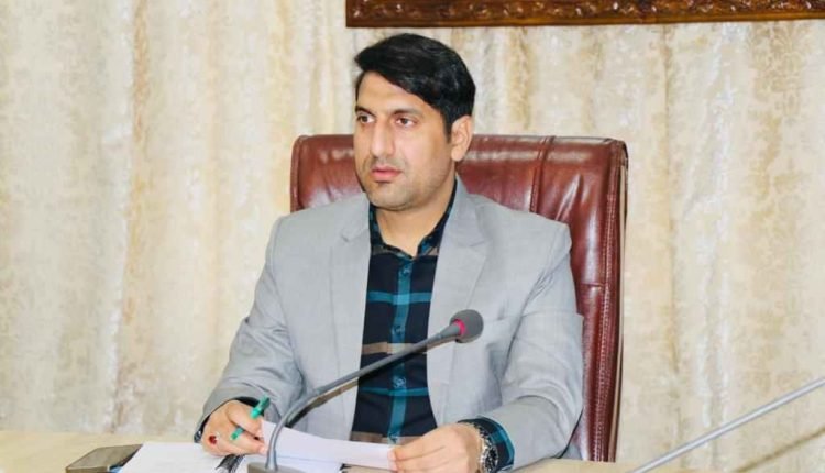 DC Srinagar holds Public Grievance Redressal Camp at Padshahi Bagh