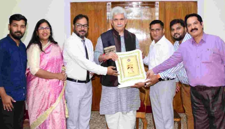 Delegations of PRI members; representatives of Christian Community call on Lt Governor