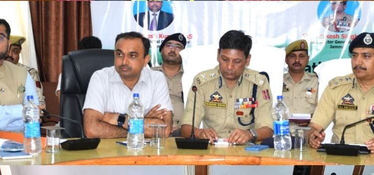 Div Com, ADGP visit Rajouri & Poonch, hold Civil Society Peace Committee Meetings