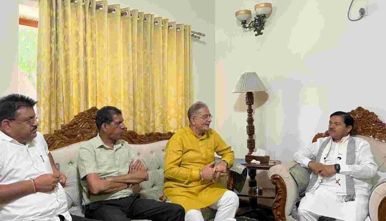 Kavinder meets Union Minister Verma, discusses youth empowerment in J&K