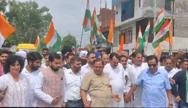 DPAP protest outside Kathua jail against arrest of YRS activists, Support Jammu Bandh