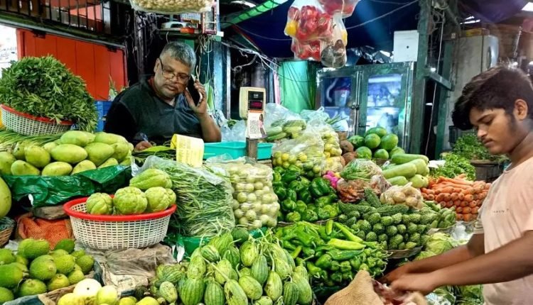 India's Wholesale Inflation Records Marginal Uptick to (-) 1.36% in July 2023 Despite Persistent Negative Zone