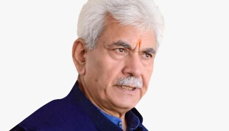 Lt Governor Mamoj Sinha greets people on 77th Independence Day