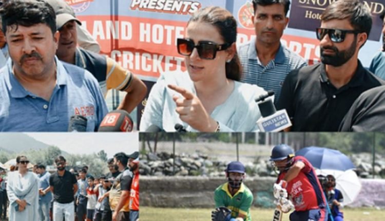 Secy JKSC presides closing ceremony of Snow Land Cricket Cup at Kangan