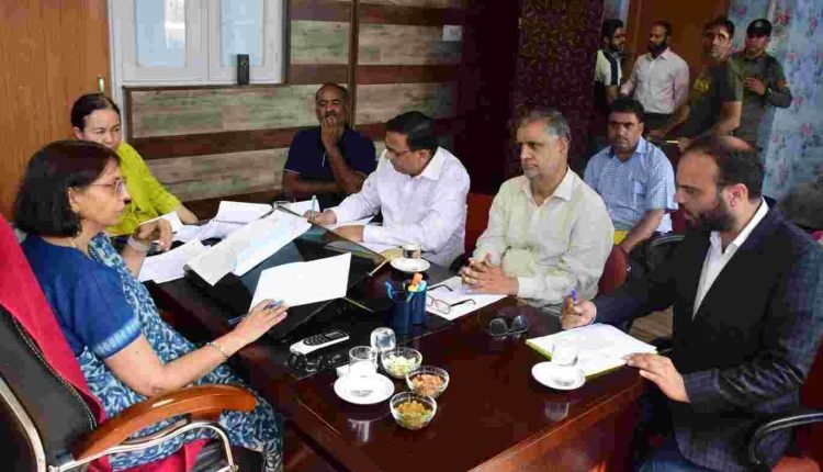 Union Secretary L&E visits Budgam, inspects ongoing works at ESIC Hospital at Budgam