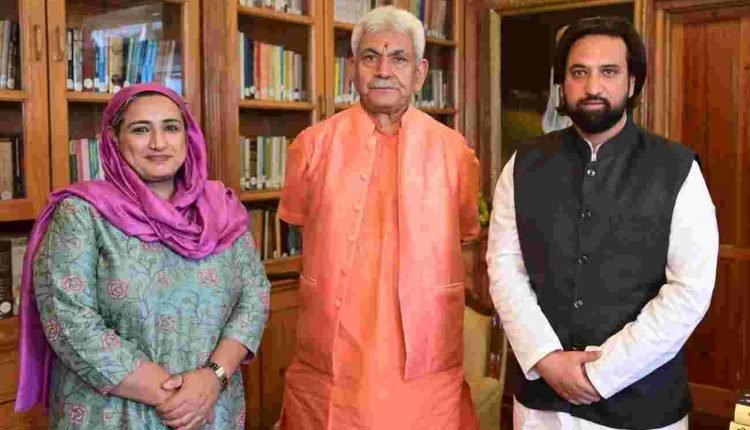 President Municipal Council Sopore calls on Lt Governor