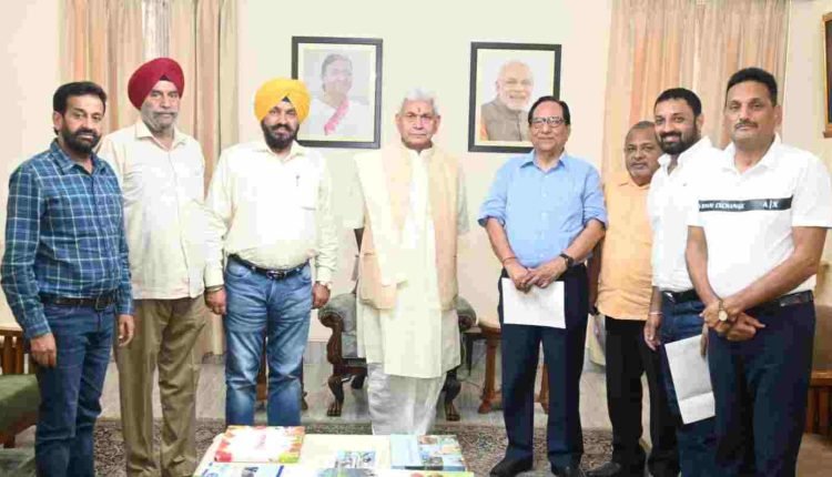 Former Minister, Public delegations call on Lt Governor