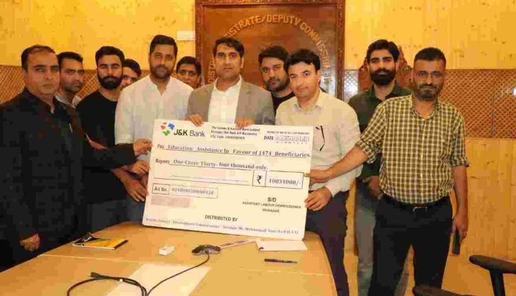 DC Srinagar releases Education Assistance of Rs 1.034 Crore in favour of Wards of 1474 registered construction workers