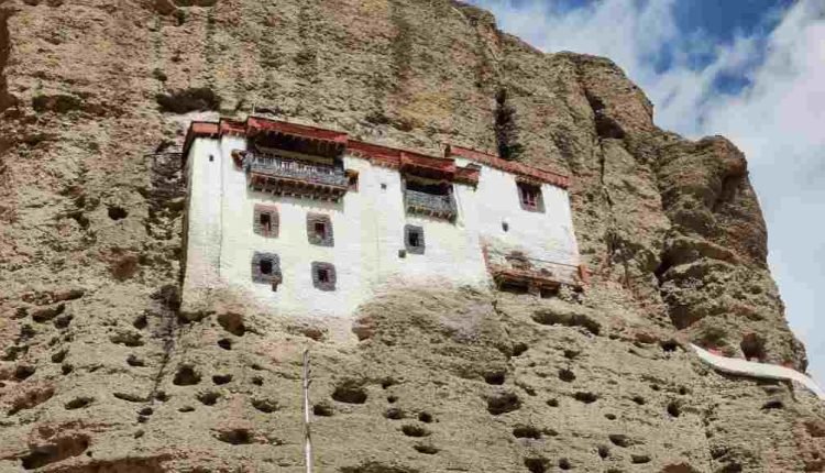 GDC Drass conducts one-day archaeological, historical tour to Kargil