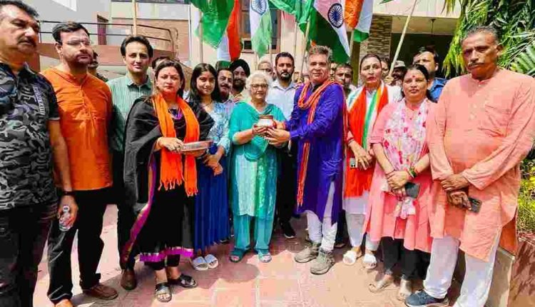 'Meri Mati, Mera Desh' honours India's land, bravery: Ravinder Raina