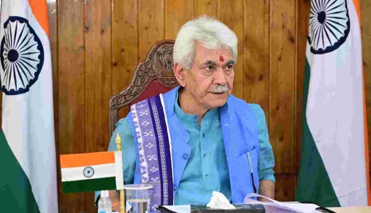 Directors of IIT, IIM and AIIMS Jammu call on Lt Governor