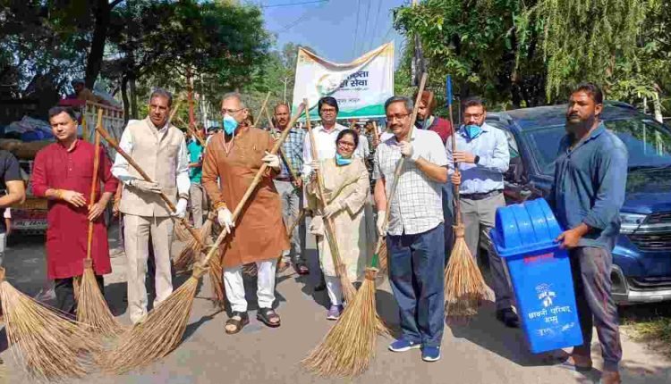 Kavinder leads nationwide Swachhta Abhiyan Cleanliness Drive in Jammu Cantonment Area
