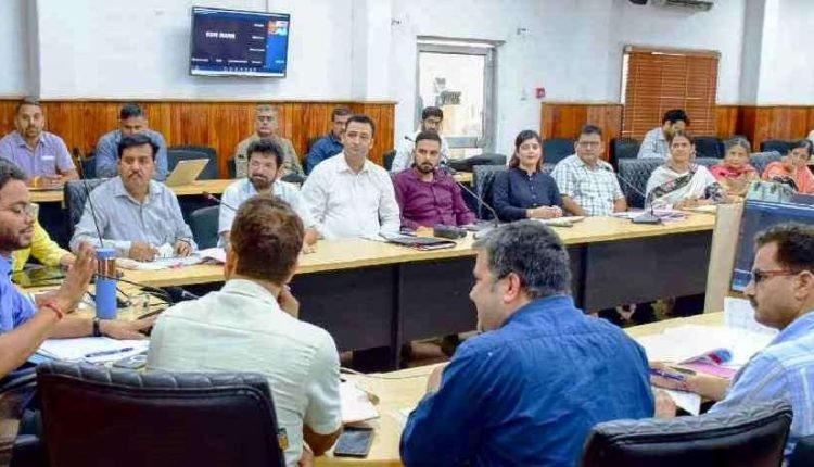 DC Sachin Kumar Vaishya reviews functioning of Education Sector in Jammu District