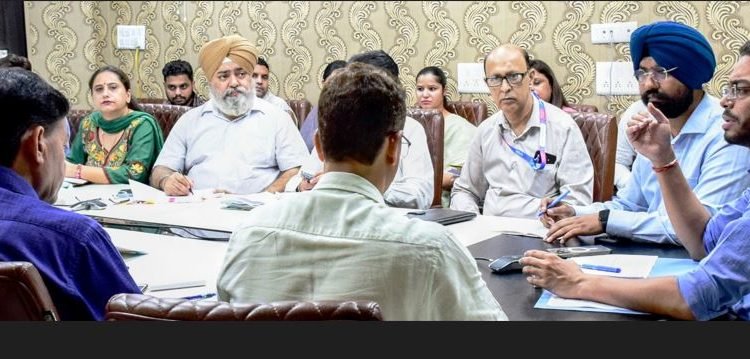 DC Jammu Sachin Kumar Vaishya  asks departments to streamline, reinforce services in border areas