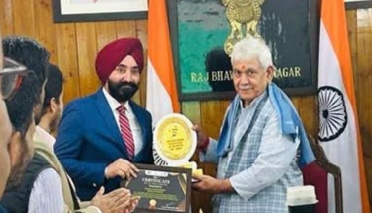 Govt awards Director Rural Sanitation J&K for his outstanding leadership in pursuit of achieving ODF Plus Model status under SBM-G 2.0