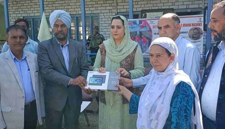 DC B'la distributes Incinerators & Vending Machines, IT Gadgets & Other equipment among Educational Institutions