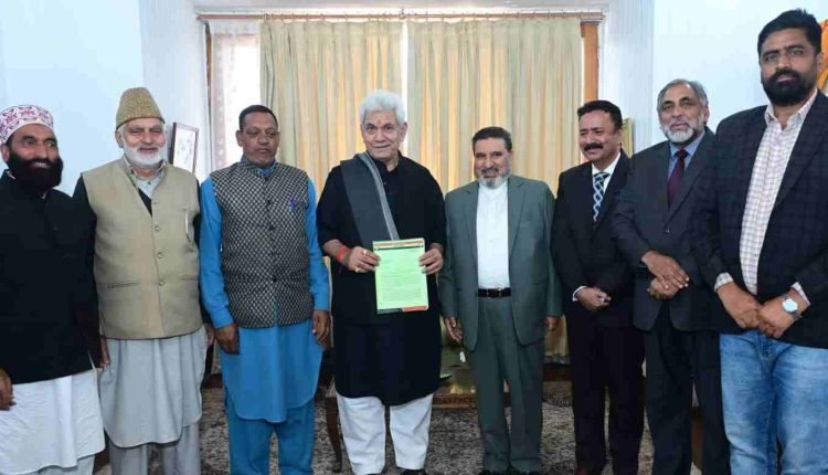J&K Apni Party delegation, President Indian Newspaper Society call on Lt Governor