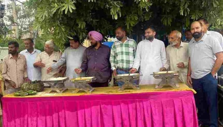Tony inaugurates Bhandara on first day of Navratras