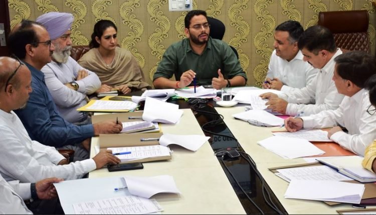 DC Jammu chairs Rogi Kalyan Samiti meeting