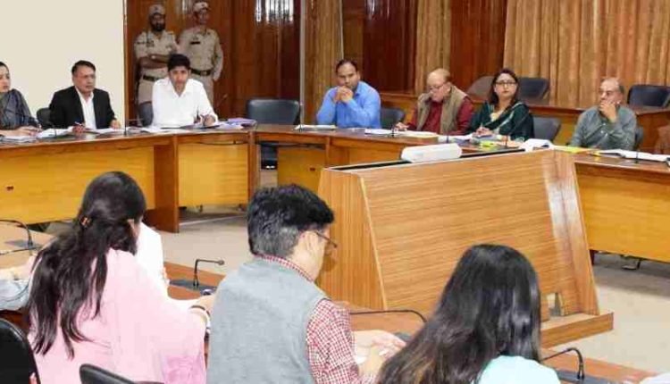 DC Udhampur reviews progress of RDD Sector, ABDP, APDP schemes