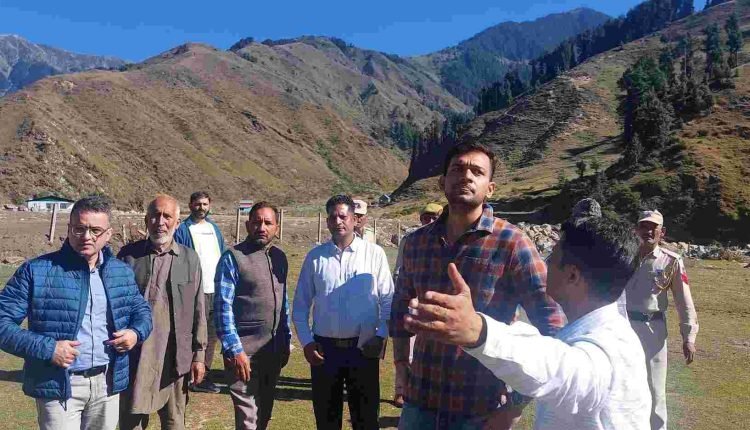 DC Kathua conducts extensive tour of Bani, peripheral areas