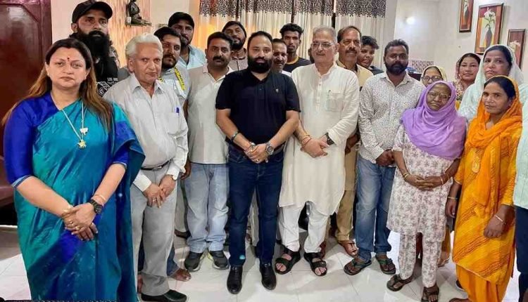 Abrogating Art 370, Modi Govt ensured Valmiki Samaj right to live with dignity, pride & equality: Kavinder 