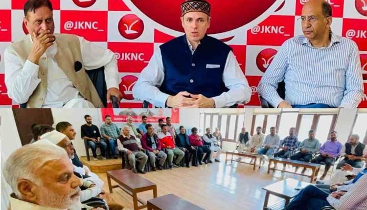 Handwara Traders federation meet Omar Abdullah 