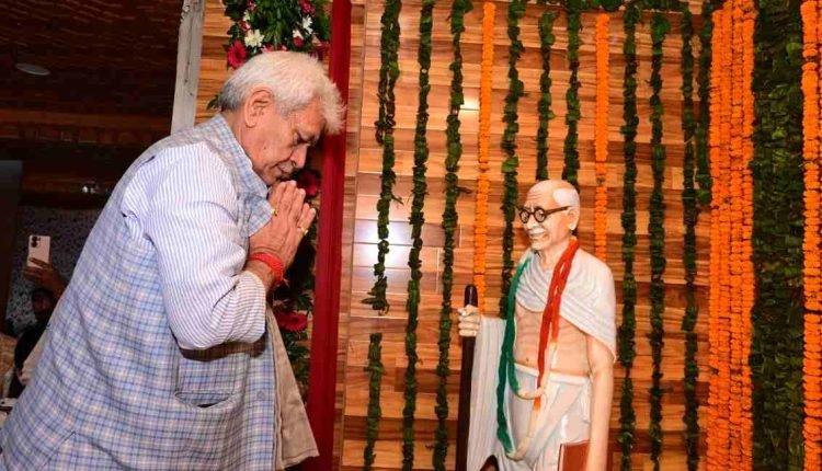Lt Governor unveils statue of Mahatma Gandhi and a Charkha installation at Civil Secretariat, Srinagar