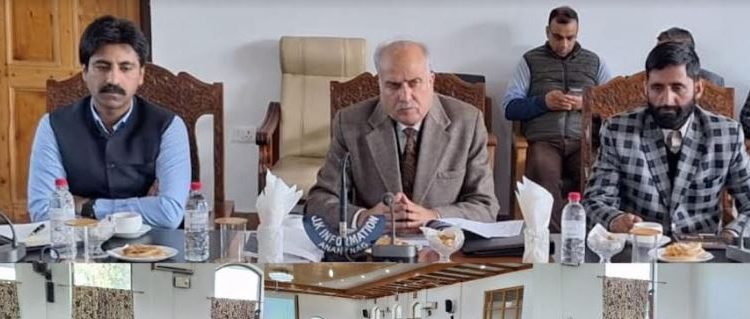 Member Parliament, Justice (Retd) Hasnain Masoodi chairs DISHA meeting at Anantnag