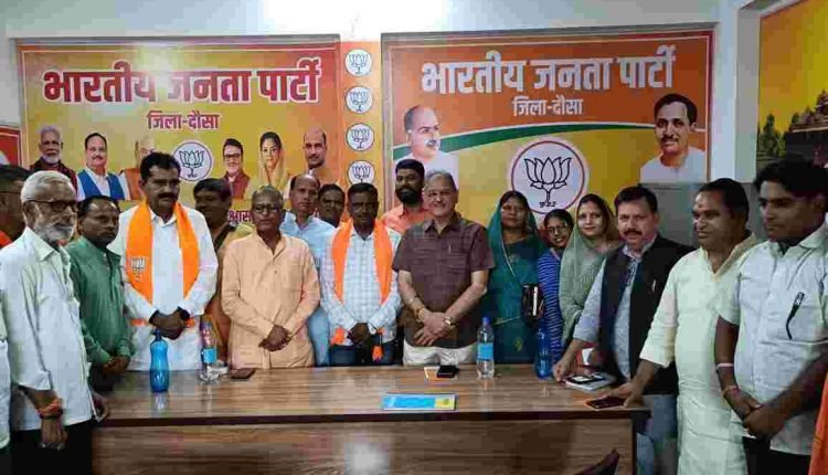 Ground-level workers are real game changers in political battles: Kavinder