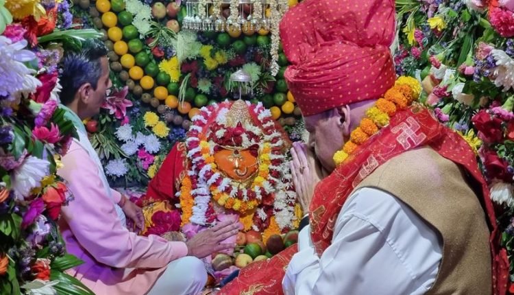 Rana pays obeisance at heritage Kol Kandoli temple, prays for peace